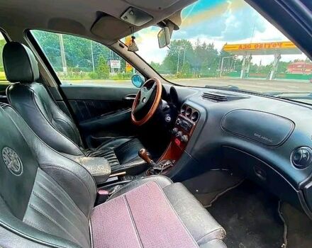 Черный Альфа Ромео 156, объемом двигателя 2 л и пробегом 300 тыс. км за 2700 $, фото 6 на Automoto.ua
