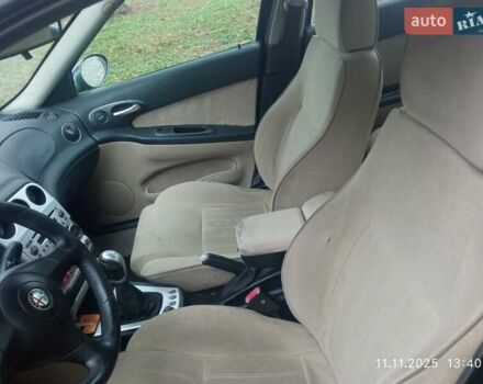 Черный Альфа Ромео 156, объемом двигателя 1.6 л и пробегом 282 тыс. км за 3498 $, фото 7 на Automoto.ua