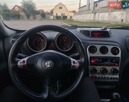 Чорний Альфа Ромео 156, об'ємом двигуна 1.9 л та пробігом 351 тис. км за 3650 $, фото 9 на Automoto.ua
