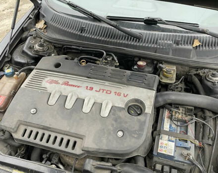 Чорний Альфа Ромео 156, об'ємом двигуна 1.91 л та пробігом 396 тис. км за 3500 $, фото 4 на Automoto.ua