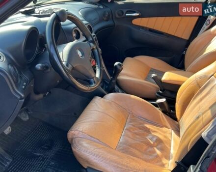 Красный Альфа Ромео 156, объемом двигателя 2 л и пробегом 288 тыс. км за 2600 $, фото 12 на Automoto.ua