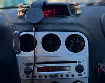 Серый Альфа Ромео 156, объемом двигателя 1.91 л и пробегом 304 тыс. км за 3500 $, фото 9 на Automoto.ua