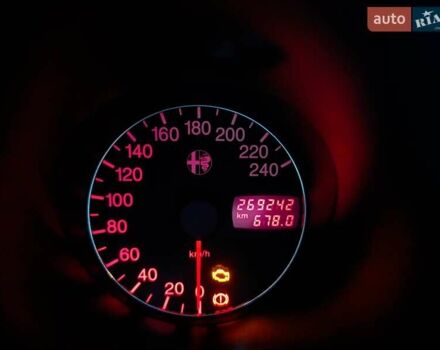 Сірий Альфа Ромео 156, об'ємом двигуна 2 л та пробігом 269 тис. км за 2900 $, фото 14 на Automoto.ua