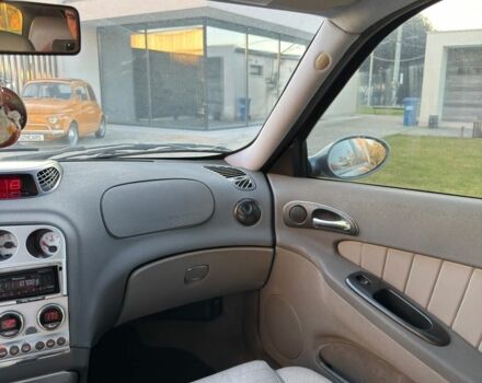 Сірий Альфа Ромео 156, об'ємом двигуна 1.9 л та пробігом 385 тис. км за 2999 $, фото 7 на Automoto.ua