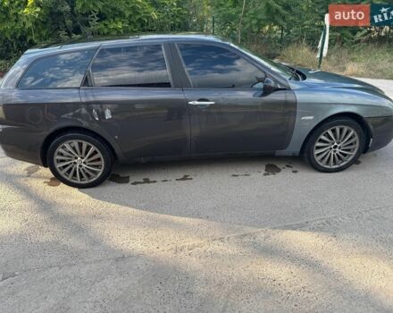 Сірий Альфа Ромео 156, об'ємом двигуна 1.75 л та пробігом 211 тис. км за 2700 $, фото 4 на Automoto.ua