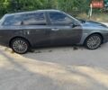 Сірий Альфа Ромео 156, об'ємом двигуна 1.75 л та пробігом 211 тис. км за 2700 $, фото 4 на Automoto.ua