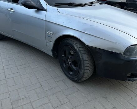 Серый Альфа Ромео 156, объемом двигателя 1.9 л и пробегом 205 тыс. км за 2257 $, фото 3 на Automoto.ua