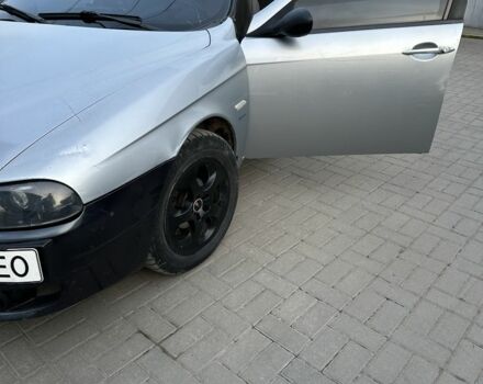 Серый Альфа Ромео 156, объемом двигателя 1.9 л и пробегом 205 тыс. км за 2257 $, фото 5 на Automoto.ua