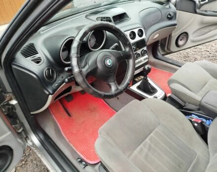 Серый Альфа Ромео 156, объемом двигателя 1.9 л и пробегом 300 тыс. км за 2999 $, фото 14 на Automoto.ua