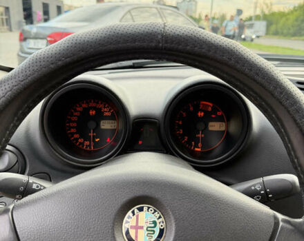 Синий Альфа Ромео 156, объемом двигателя 2.5 л и пробегом 303 тыс. км за 4555 $, фото 11 на Automoto.ua