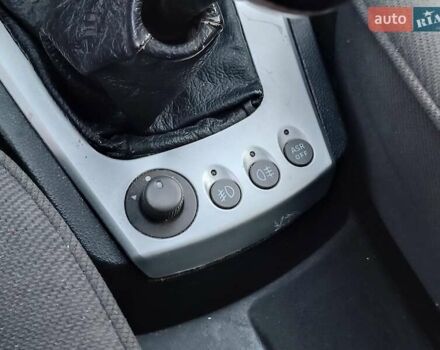 Альфа Ромео 156 2002 в Харькове на Automoto.ua Синий Альфа Ромео 156, объемом двигателя 2 л и пробегом 138 тыс. км за 3890 $, фото 26 на Automoto.ua