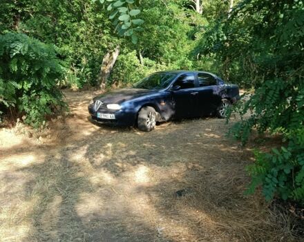 Синий Альфа Ромео 156, объемом двигателя 1.9 л и пробегом 270 тыс. км за 3500 $, фото 5 на Automoto.ua