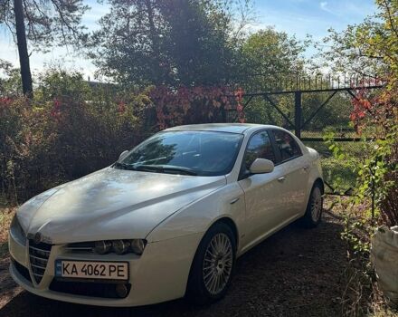 Білий Альфа Ромео 159, об'ємом двигуна 2.2 л та пробігом 108 тис. км за 5000 $, фото 21 на Automoto.ua
