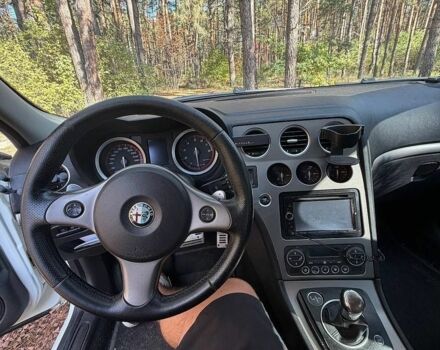 Білий Альфа Ромео 159, об'ємом двигуна 2.2 л та пробігом 108 тис. км за 5000 $, фото 9 на Automoto.ua