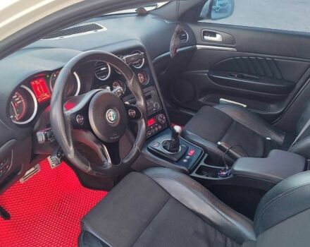 Белый Альфа Ромео 159, объемом двигателя 2.2 л и пробегом 130 тыс. км за 5000 $, фото 6 на Automoto.ua