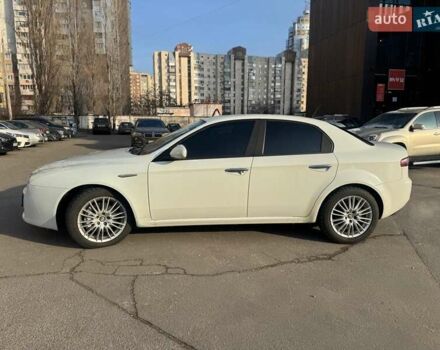 Белый Альфа Ромео 159, объемом двигателя 2.2 л и пробегом 137 тыс. км за 5200 $, фото 4 на Automoto.ua
