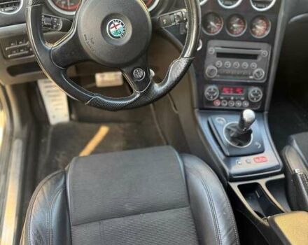 Белый Альфа Ромео 159, объемом двигателя 2.2 л и пробегом 137 тыс. км за 5200 $, фото 5 на Automoto.ua