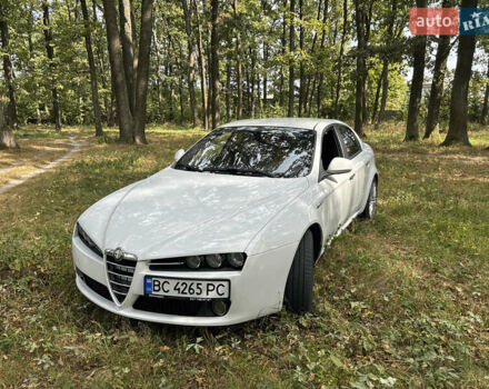Белый Альфа Ромео 159, объемом двигателя 1.9 л и пробегом 103 тыс. км за 7650 $, фото 1 на Automoto.ua