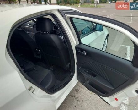 Білий Альфа Ромео 159, об'ємом двигуна 2.2 л та пробігом 125 тис. км за 7500 $, фото 20 на Automoto.ua