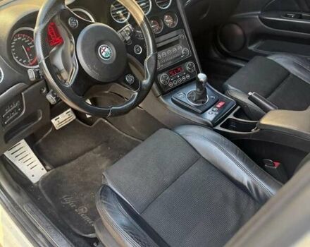 Белый Альфа Ромео 159, объемом двигателя 2.2 л и пробегом 137 тыс. км за 5200 $, фото 7 на Automoto.ua