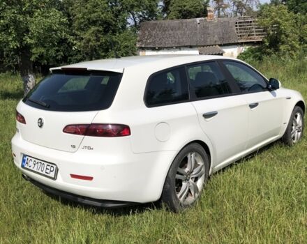 Білий Альфа Ромео 159, об'ємом двигуна 1.9 л та пробігом 245 тис. км за 5800 $, фото 2 на Automoto.ua