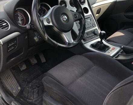 Білий Альфа Ромео 159, об'ємом двигуна 1.9 л та пробігом 245 тис. км за 5800 $, фото 8 на Automoto.ua