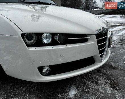 Білий Альфа Ромео 159, об'ємом двигуна 2.4 л та пробігом 216 тис. км за 10590 $, фото 7 на Automoto.ua