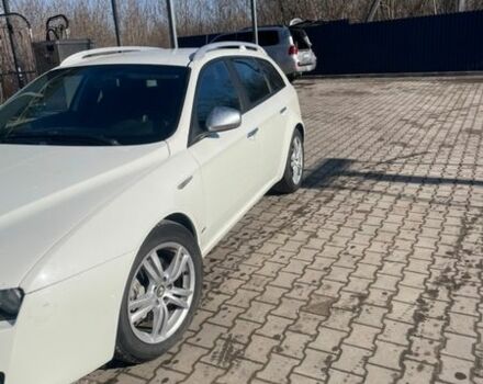 Белый Альфа Ромео 159, объемом двигателя 1.96 л и пробегом 203 тыс. км за 5900 $, фото 3 на Automoto.ua