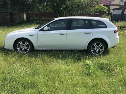 Білий Альфа Ромео 159, об'ємом двигуна 1.9 л та пробігом 245 тис. км за 5800 $, фото 1 на Automoto.ua