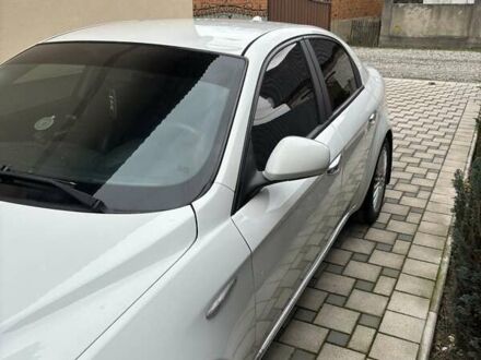 Альфа Ромео 159 2008 в Ужгороде на Automoto.ua Белый Альфа Ромео 159, объемом двигателя 2.2 л и пробегом 200 тыс. км за 7300 $, фото 1 на Automoto.ua
