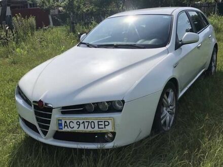 Білий Альфа Ромео 159, об'ємом двигуна 1.9 л та пробігом 245 тис. км за 5800 $, фото 1 на Automoto.ua