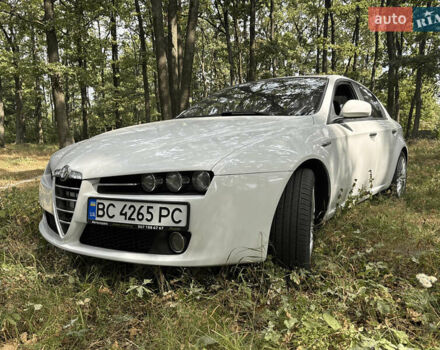 Білий Альфа Ромео 159, об'ємом двигуна 1.9 л та пробігом 103 тис. км за 7650 $, фото 1 на Automoto.ua