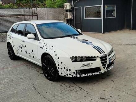 Альфа Ромео 159 2011 в Запорожье на Automoto.ua Белый Альфа Ромео 159, объемом двигателя 1.96 л и пробегом 250 тыс. км за 7500 $, фото 1 на Automoto.ua