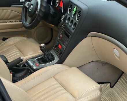 Чорний Альфа Ромео 159, об'ємом двигуна 1.9 л та пробігом 169 тис. км за 3250 $, фото 9 на Automoto.ua