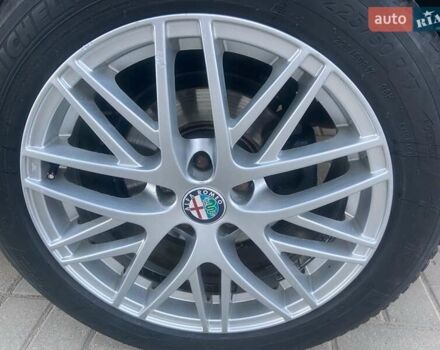 Черный Альфа Ромео 159, объемом двигателя 1.91 л и пробегом 242 тыс. км за 7700 $, фото 7 на Automoto.ua