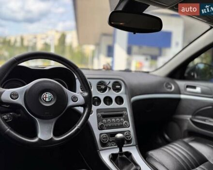 Чорний Альфа Ромео 159, об'ємом двигуна 2.2 л та пробігом 312 тис. км за 5800 $, фото 25 на Automoto.ua