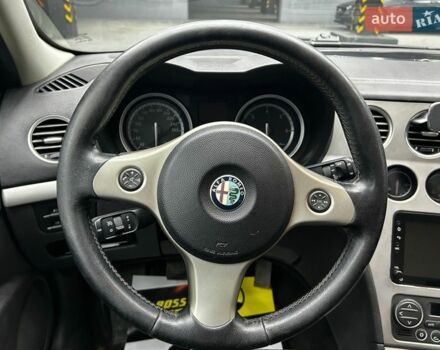 Чорний Альфа Ромео 159, об'ємом двигуна 1.91 л та пробігом 243 тис. км за 8000 $, фото 15 на Automoto.ua