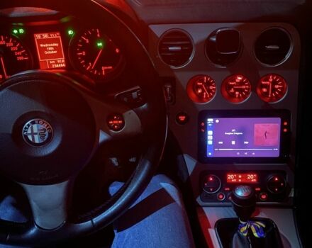 Чорний Альфа Ромео 159, об'ємом двигуна 1.9 л та пробігом 244 тис. км за 6957 $, фото 8 на Automoto.ua