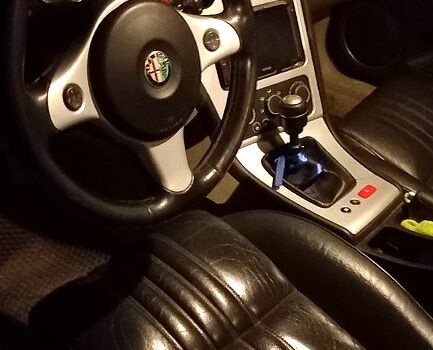 Чорний Альфа Ромео 159, об'ємом двигуна 1.9 л та пробігом 245 тис. км за 6300 $, фото 10 на Automoto.ua