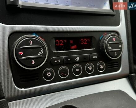 Чорний Альфа Ромео 159, об'ємом двигуна 2.2 л та пробігом 263 тис. км за 7500 $, фото 17 на Automoto.ua