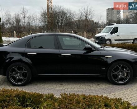 Чорний Альфа Ромео 159, об'ємом двигуна 2.2 л та пробігом 263 тис. км за 7500 $, фото 7 на Automoto.ua