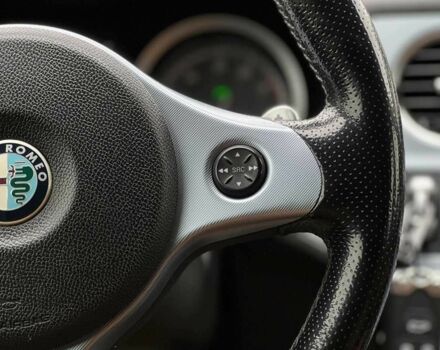 Чорний Альфа Ромео 159, об'ємом двигуна 2.2 л та пробігом 263 тис. км за 8200 $, фото 12 на Automoto.ua