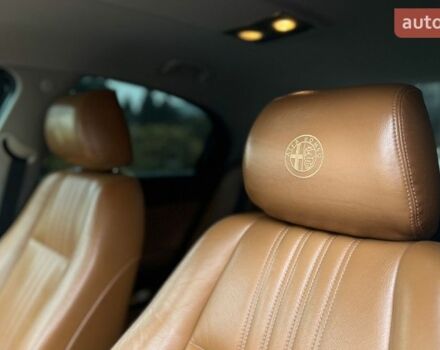 Чорний Альфа Ромео 159, об'ємом двигуна 2.2 л та пробігом 263 тис. км за 8200 $, фото 9 на Automoto.ua