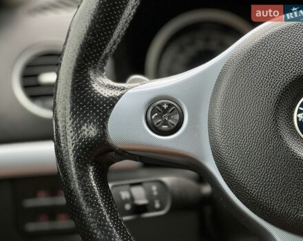 Чорний Альфа Ромео 159, об'ємом двигуна 2.2 л та пробігом 263 тис. км за 7500 $, фото 11 на Automoto.ua