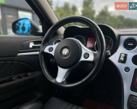 Чорний Альфа Ромео 159, об'ємом двигуна 2.39 л та пробігом 202 тис. км за 6990 $, фото 42 на Automoto.ua