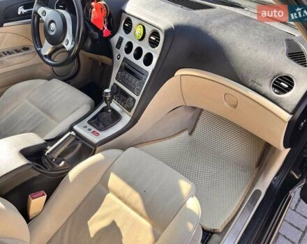 Черный Альфа Ромео 159, объемом двигателя 2.2 л и пробегом 340 тыс. км за 7000 $, фото 17 на Automoto.ua