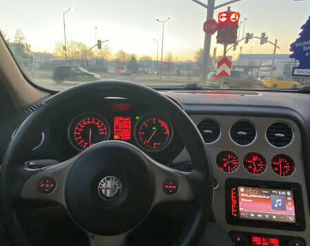 Чорний Альфа Ромео 159, об'ємом двигуна 1.91 л та пробігом 310 тис. км за 5950 $, фото 7 на Automoto.ua