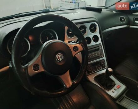 Чорний Альфа Ромео 159, об'ємом двигуна 1.8 л та пробігом 160 тис. км за 9000 $, фото 11 на Automoto.ua