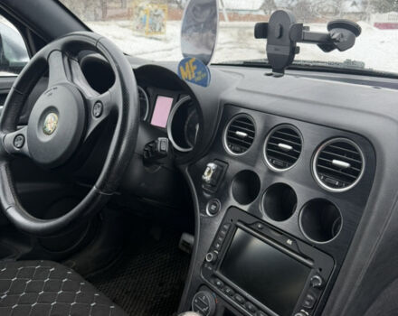 Чорний Альфа Ромео 159, об'ємом двигуна 2 л та пробігом 270 тис. км за 7000 $, фото 21 на Automoto.ua