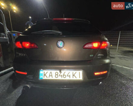 Коричневый Альфа Ромео 159, объемом двигателя 1.9 л и пробегом 216 тыс. км за 6300 $, фото 31 на Automoto.ua